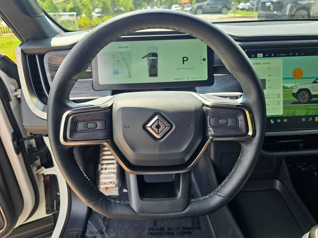 Used 2022  RIVIAN Adventure Package image 26