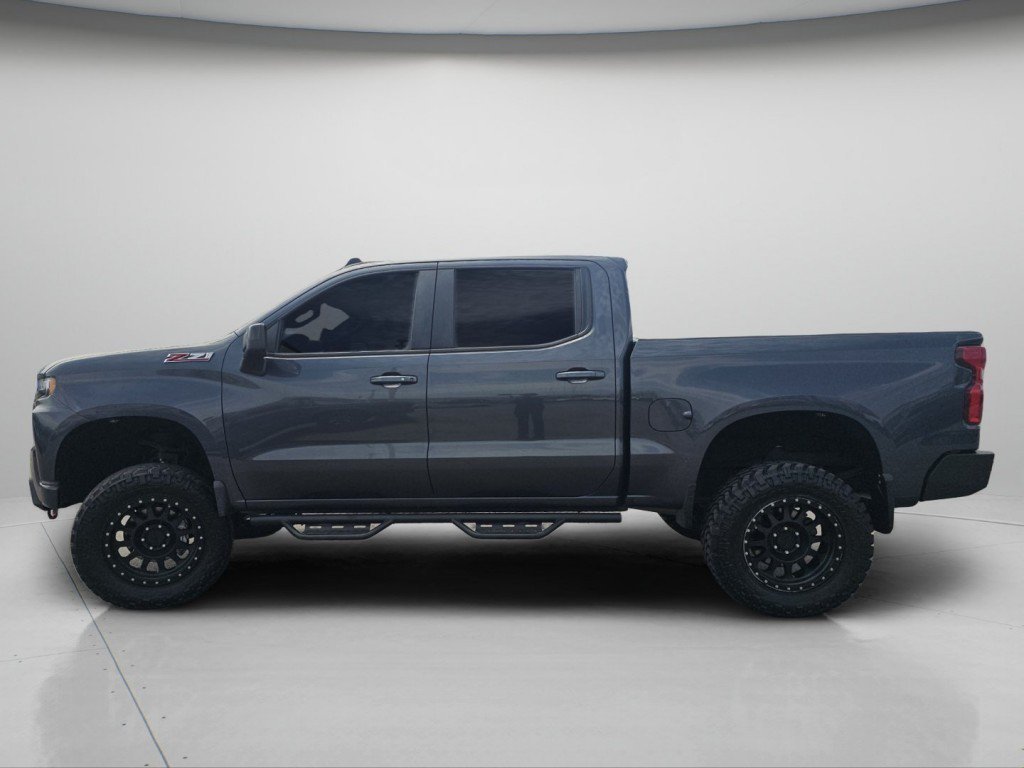 Used 2021 Shadow Gray Metallic Chevrolet RST image 23