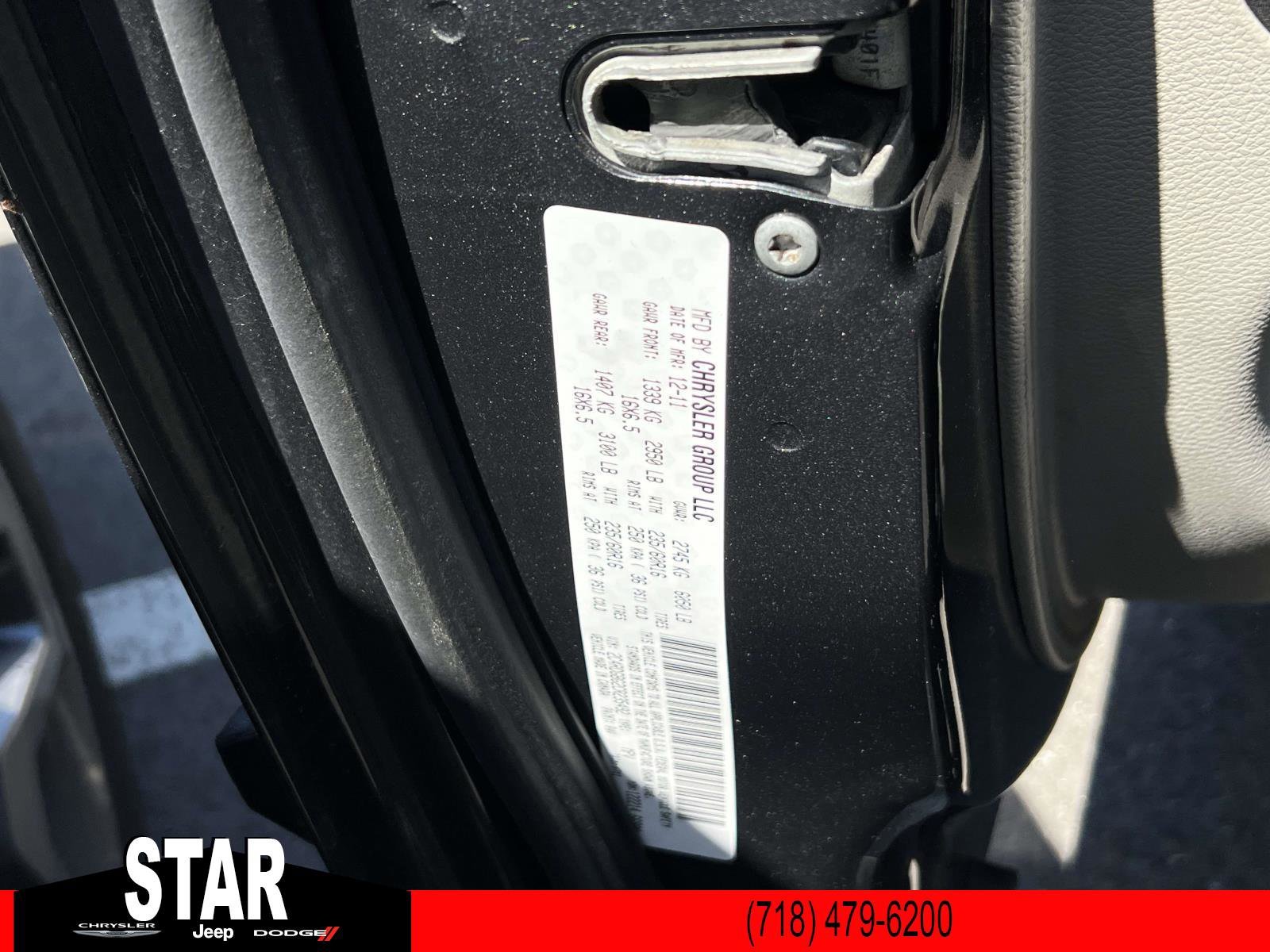 Used 2012 Dark Charcoal Pearl Dodge SE image 18