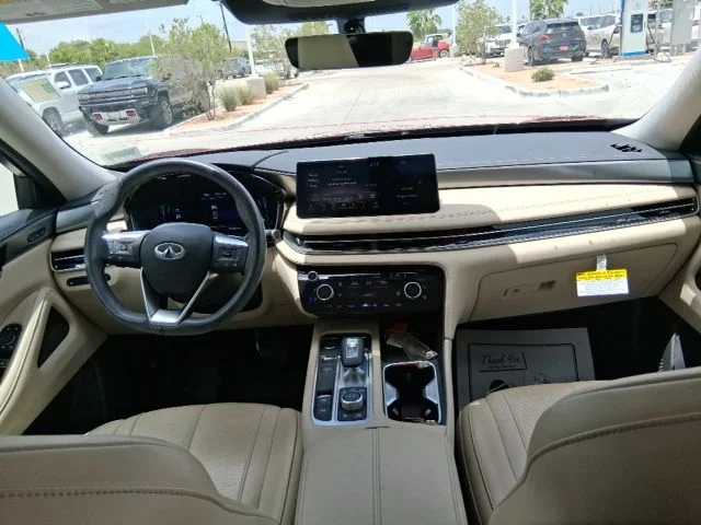 Used 2024 Red INFINITI LUXE image 10