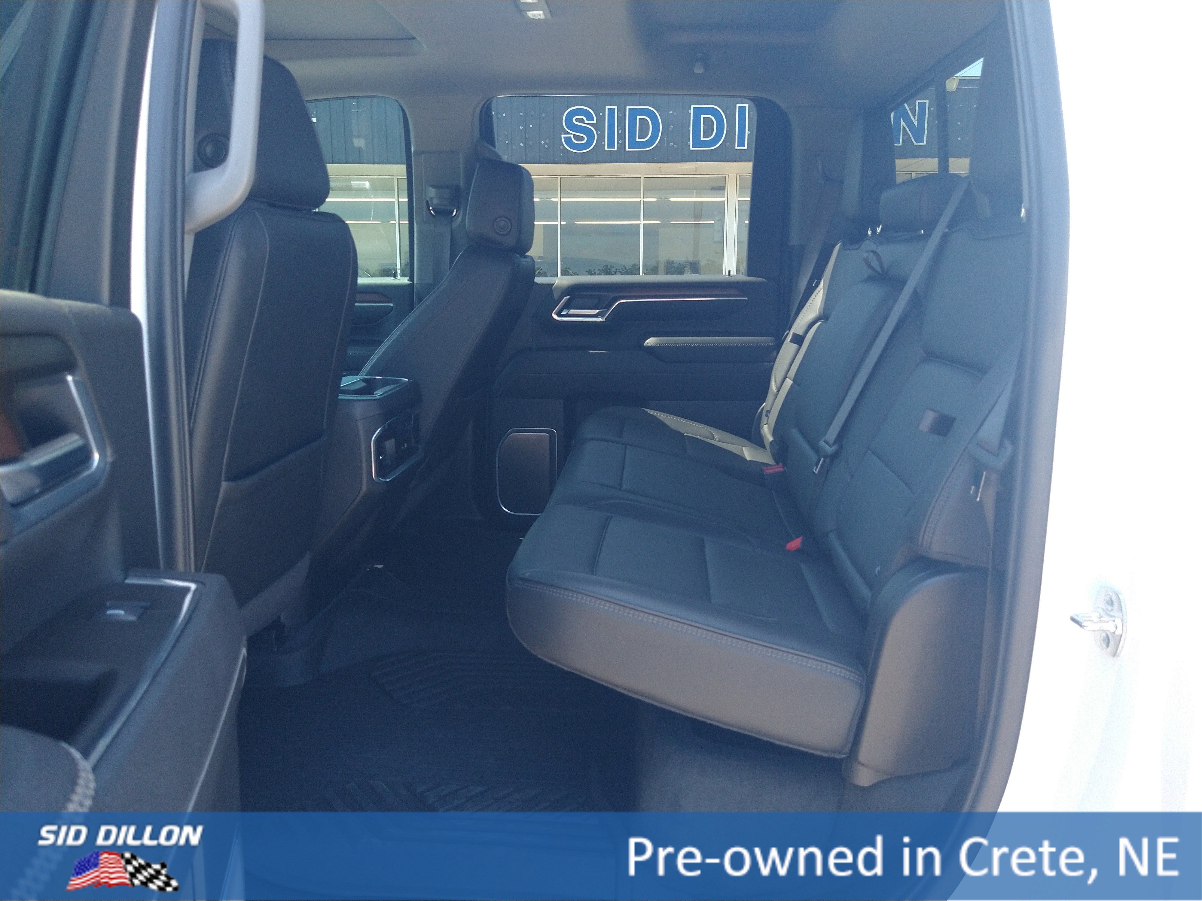 Used 2025 White Frost Tricoat GMC Denali image 5