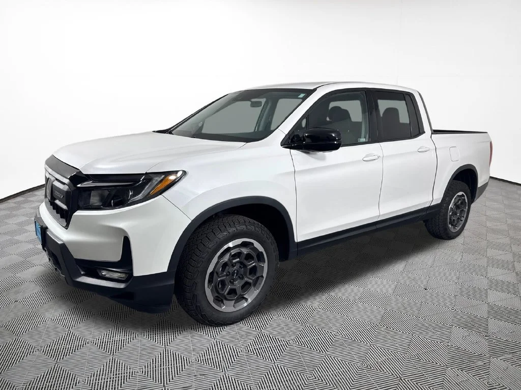 Used 2024 White Honda Sport image 2
