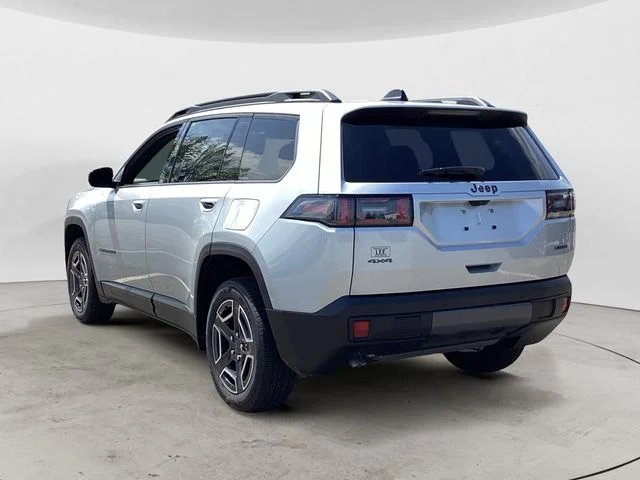 New 2026 Silver Zynith Clearcoat Jeep LIMITED 4X4 image 3