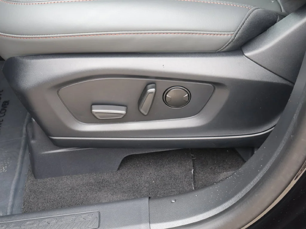 New 2026 Agate Black Metallic Ford Active image 25