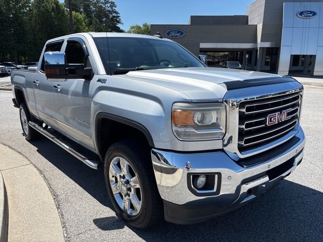 Used 2017 Quicksilver Metallic GMC SLT image 2