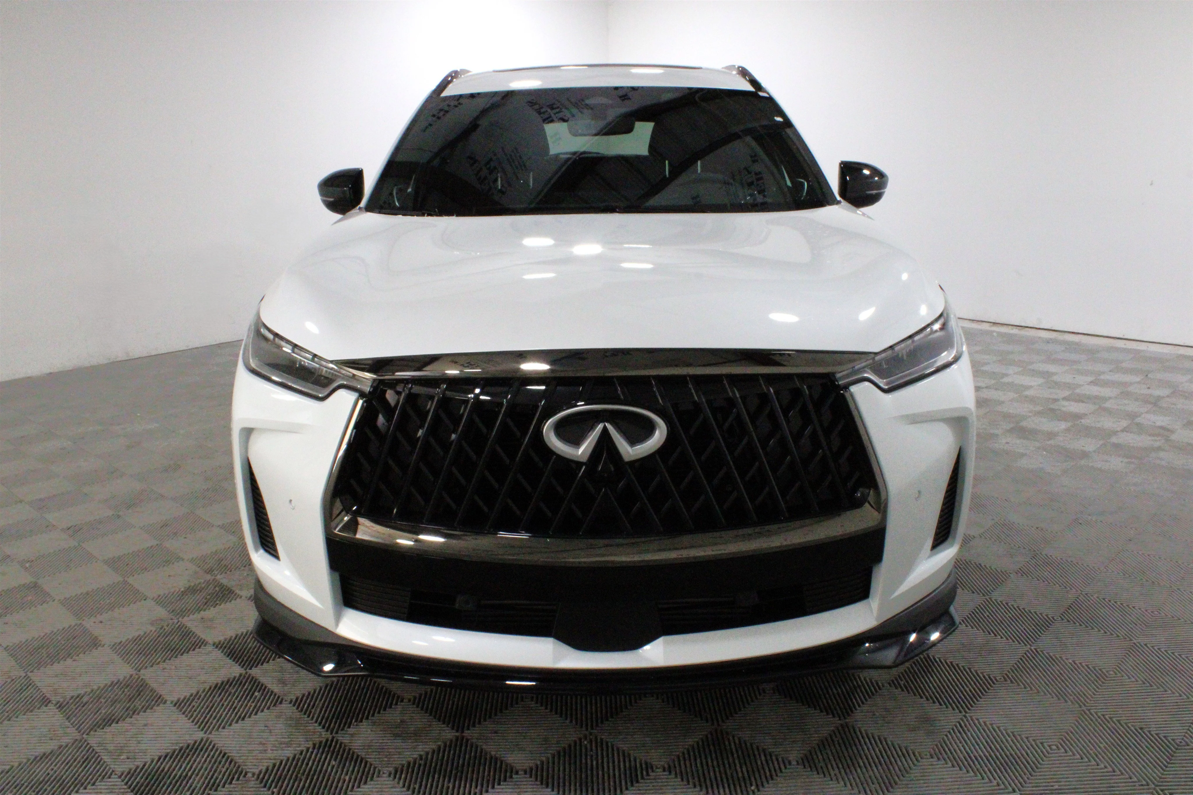 New 2026 RADIANT WHITE INFINITI Sport AWD image 35