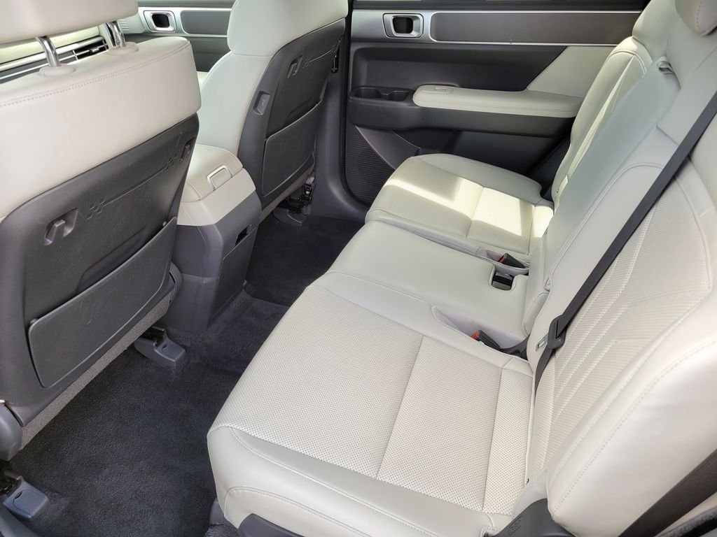 Certified Used 2025 Black Hyundai SEL image 12