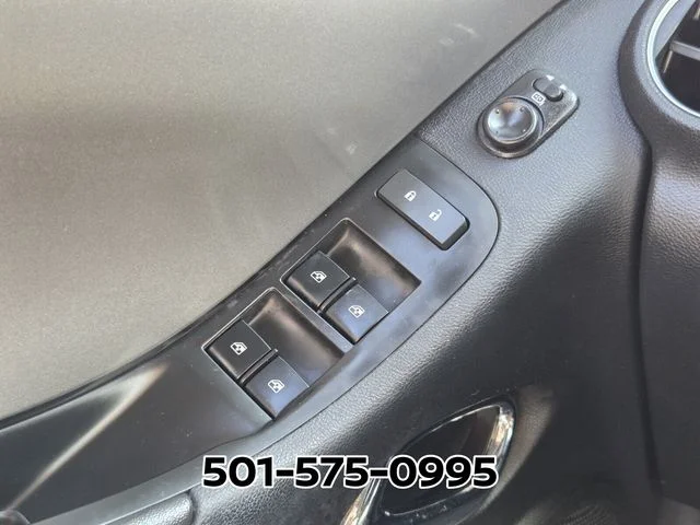 Used 2015 Red Chevrolet 2LT image 31