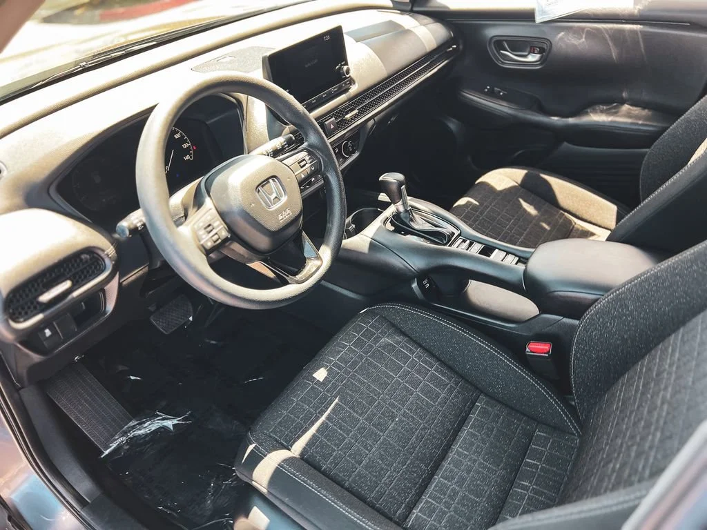 2025 Honda HR-V LX - Photo 39
