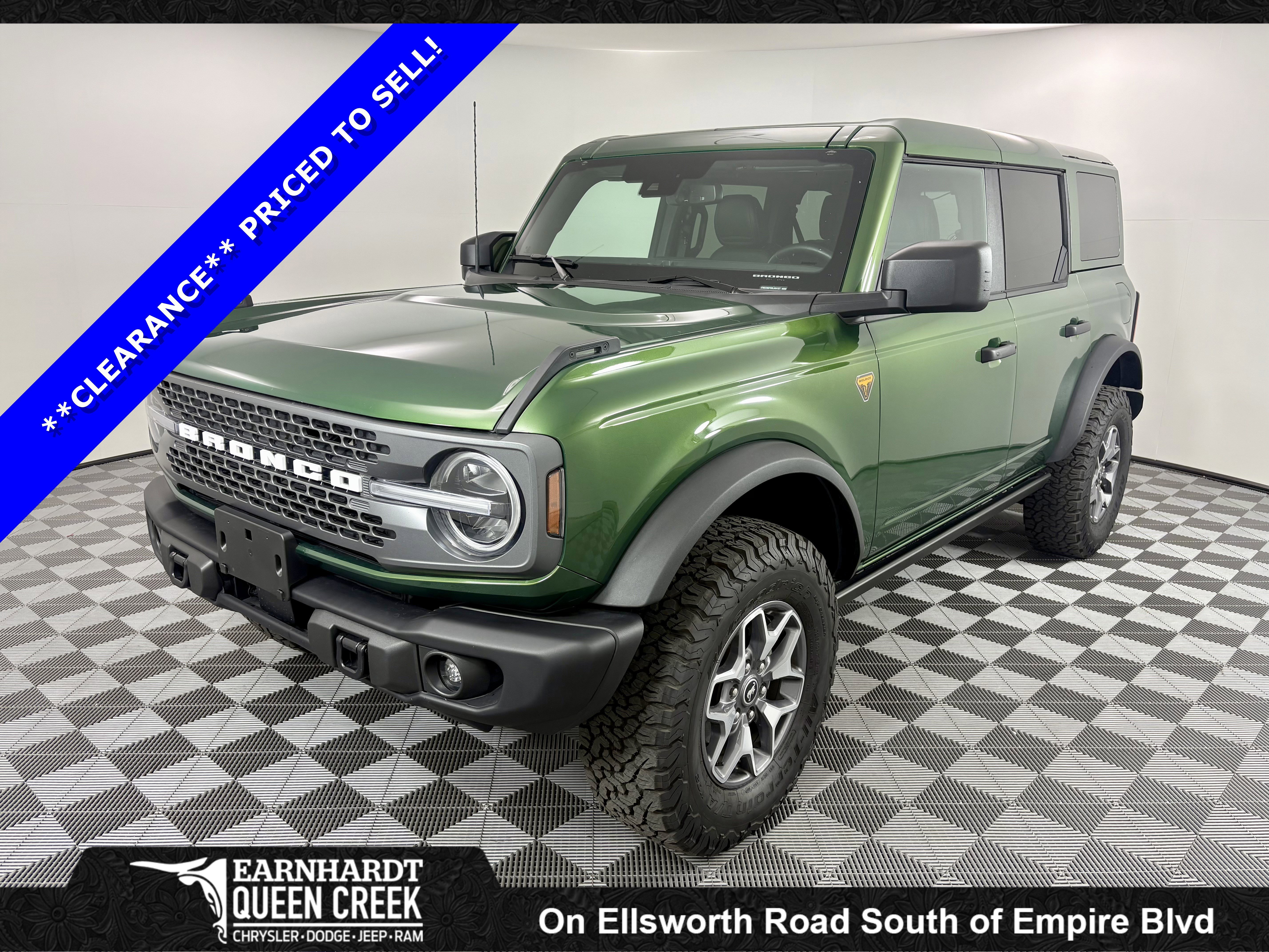 Used 2025 Green Metallic Ford Badlands image 1