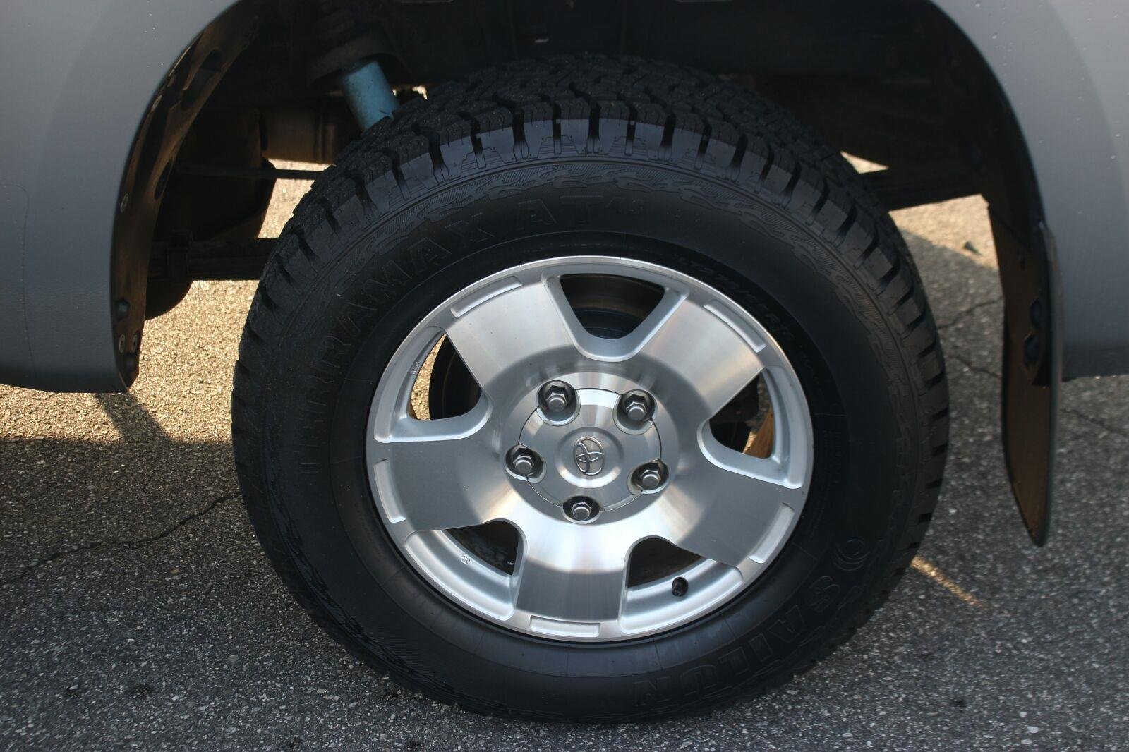 Used 2013 Silver Toyota Double Cab 5.7L FFV V8 6-Spd AT (Natl) image 39