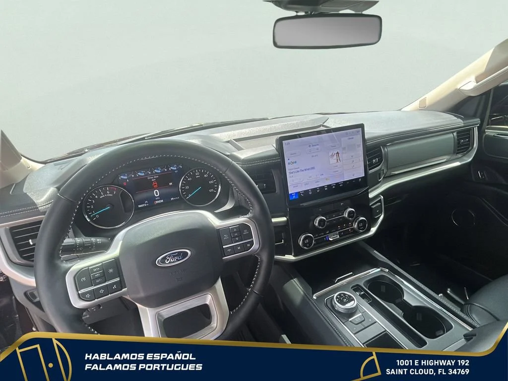 Used 2024 Red Ford XLT image 17