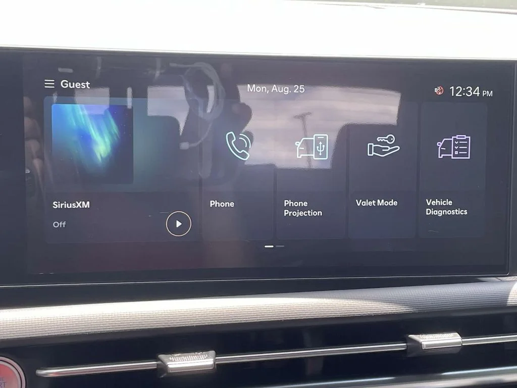 New 2025 Green Hyundai SEL image 23