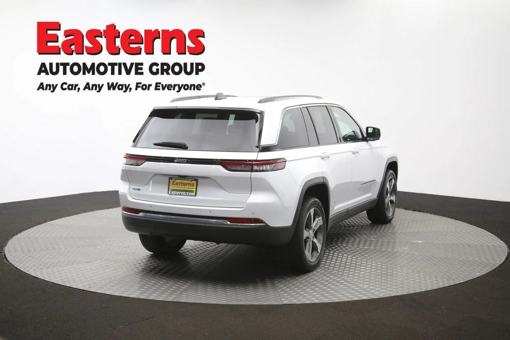 Used 2023 White Jeep 4xe image 43
