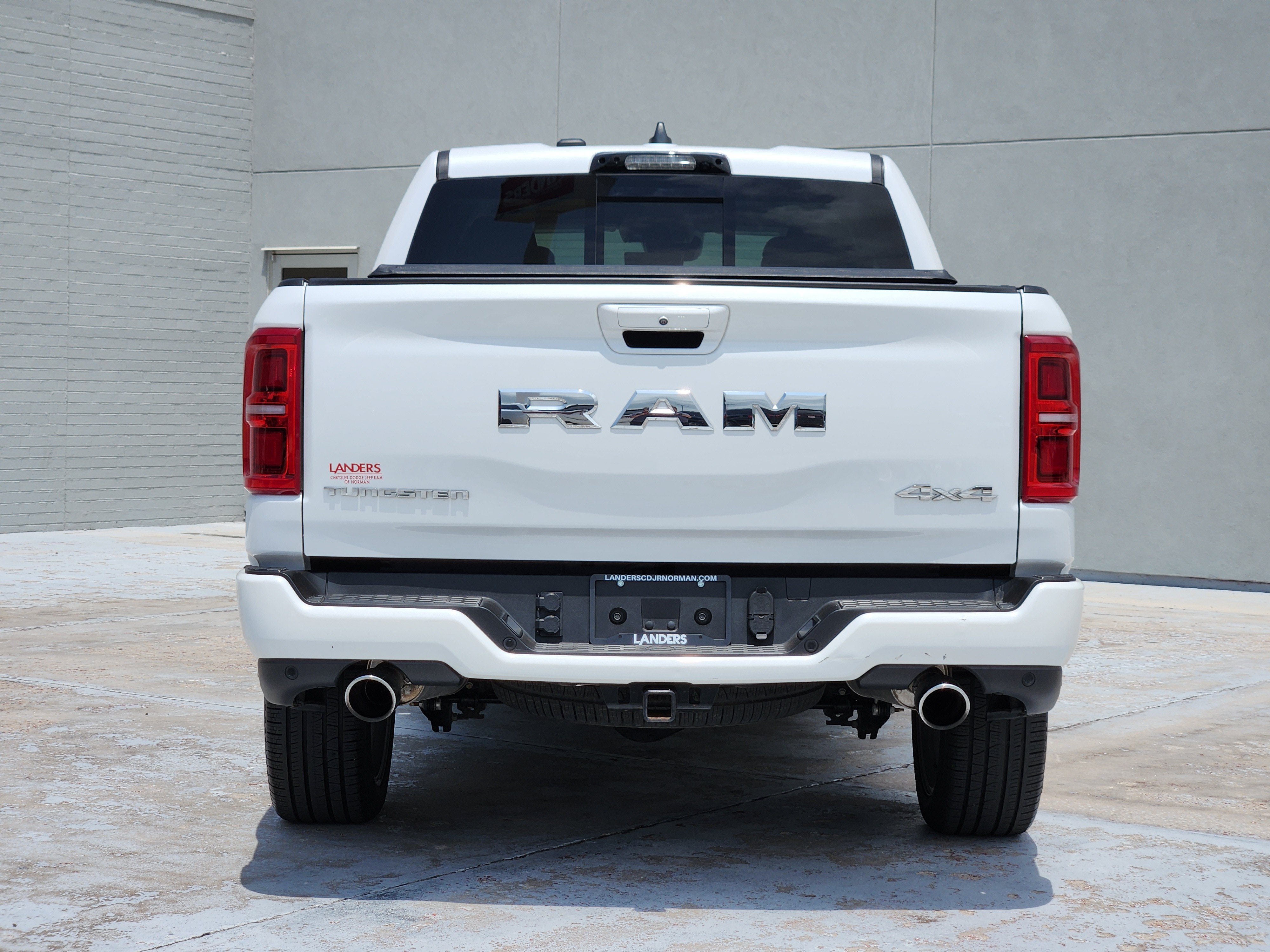 Used 2025 Ivory White Tri-Coat Pearlcoat Ram Tungsten image 7