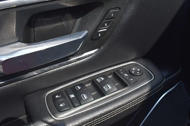 Used 2022 Black Ram Laramie image 24