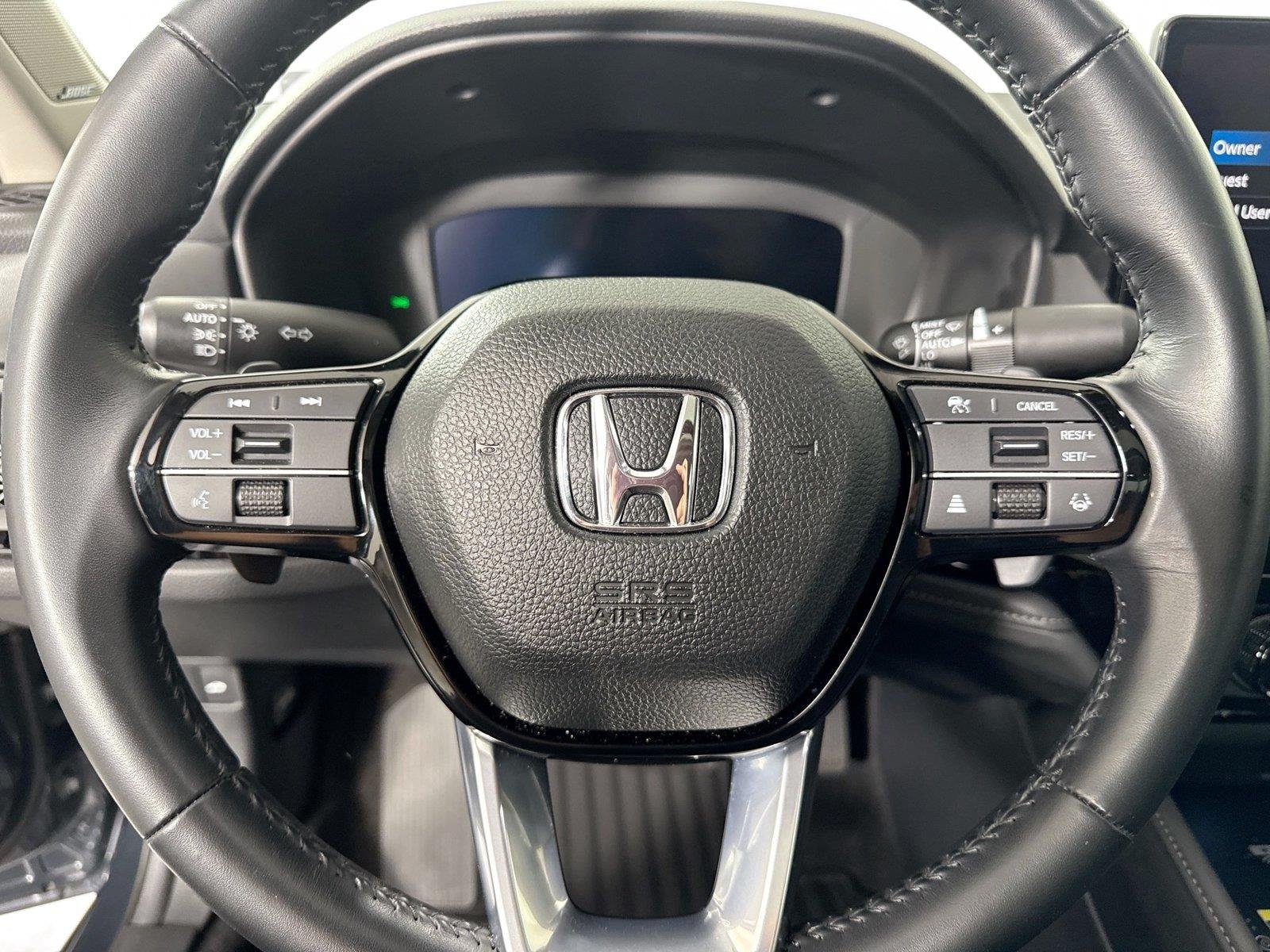 Used 2024 Meteorite Gray Metallic Honda Touring image 17
