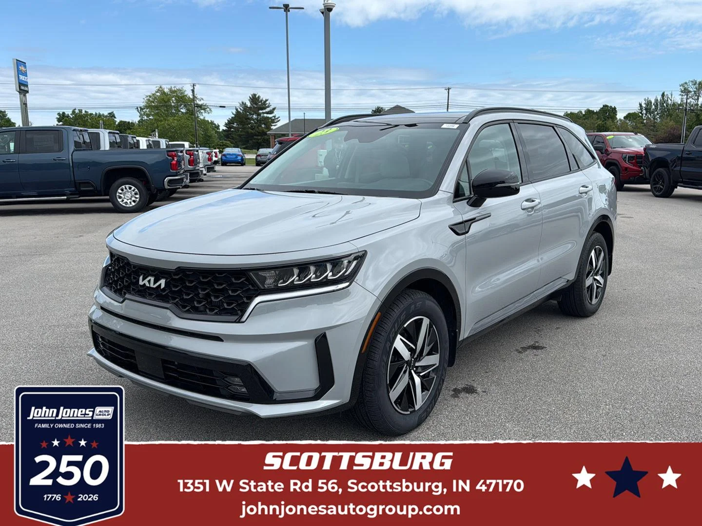 Used 2023 Wolf Gray Kia EX image 1