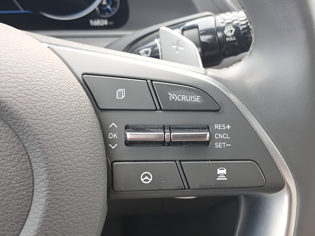 Used 2020 Gray Hyundai Limited image 21