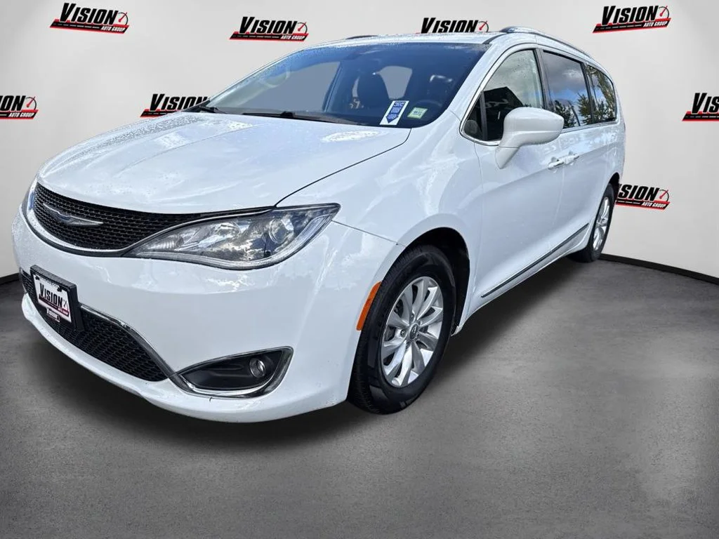 2018 Chrysler Pacifica Touring L Plus