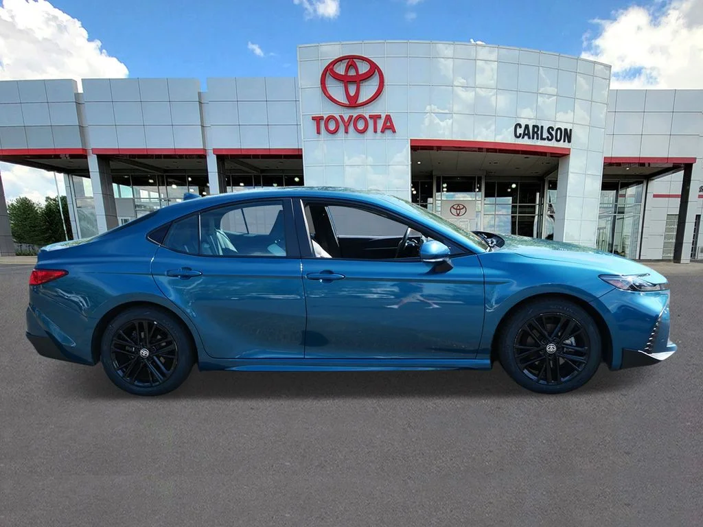 Certified Used 2025  Toyota SE image 4