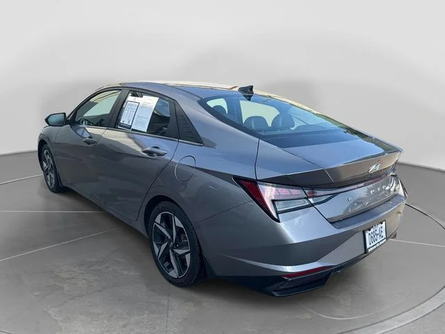 Used 2022 Silver Hyundai Limited image 6