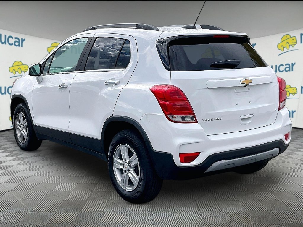 Used 2019 Summit White Chevrolet LT image 4
