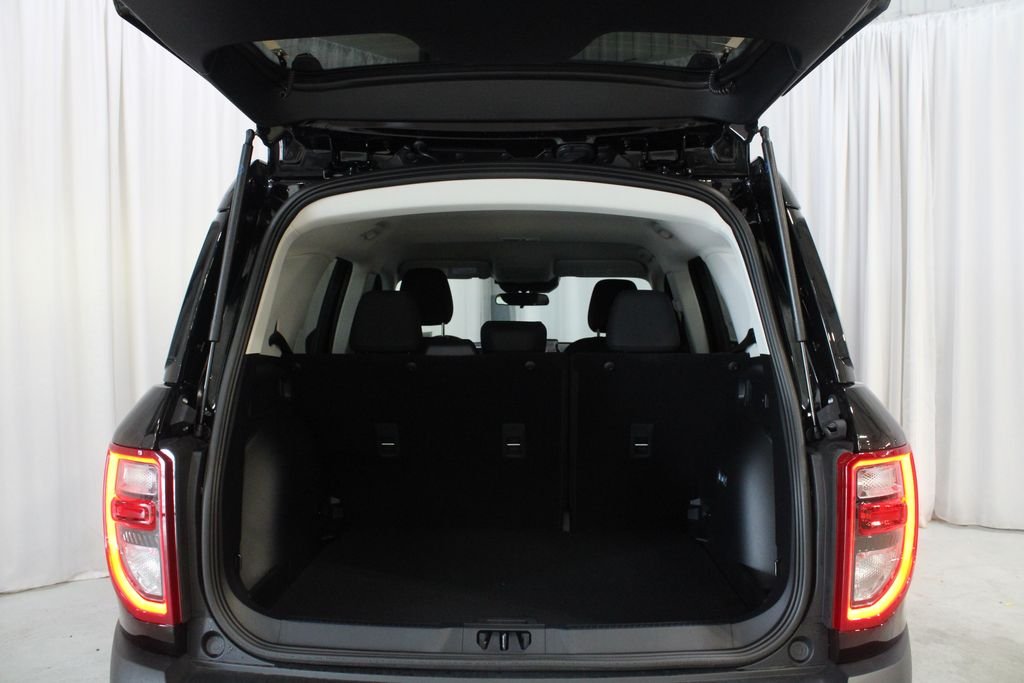 New 2026 Shadow Black Ford Big Bend image 28