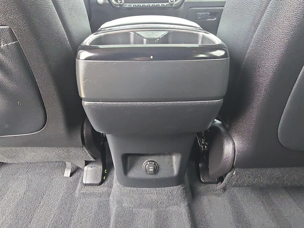 Used 2022 Silver Kia EX image 33