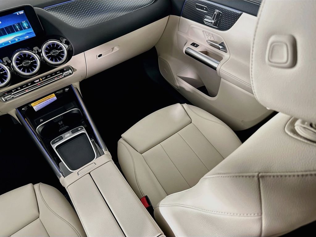 New 2026 Mountain Grey Metallic Mercedes-Benz GLA 250 image 22