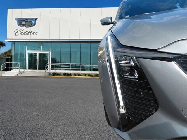 New 2025 Argent Silver Metallic Cadillac Premium Luxury image 7