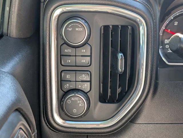 Used 2020 Shadow Gray Metallic Chevrolet RST image 20