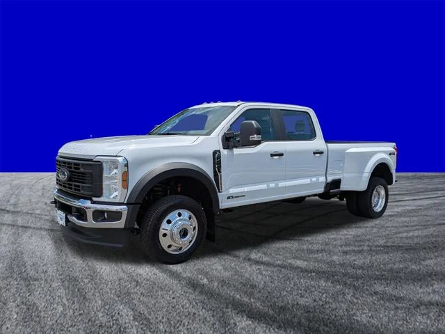 New 2026 Oxford White Ford F-450® XL image 8