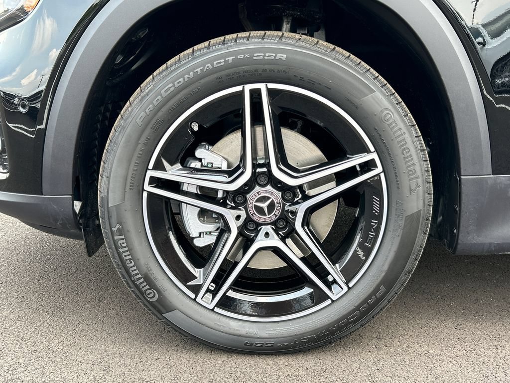 New 2026 Night Black Mercedes-Benz GLB 250 image 72