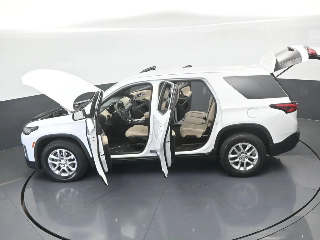 Used 2022 Summit White Chevrolet LS image 62