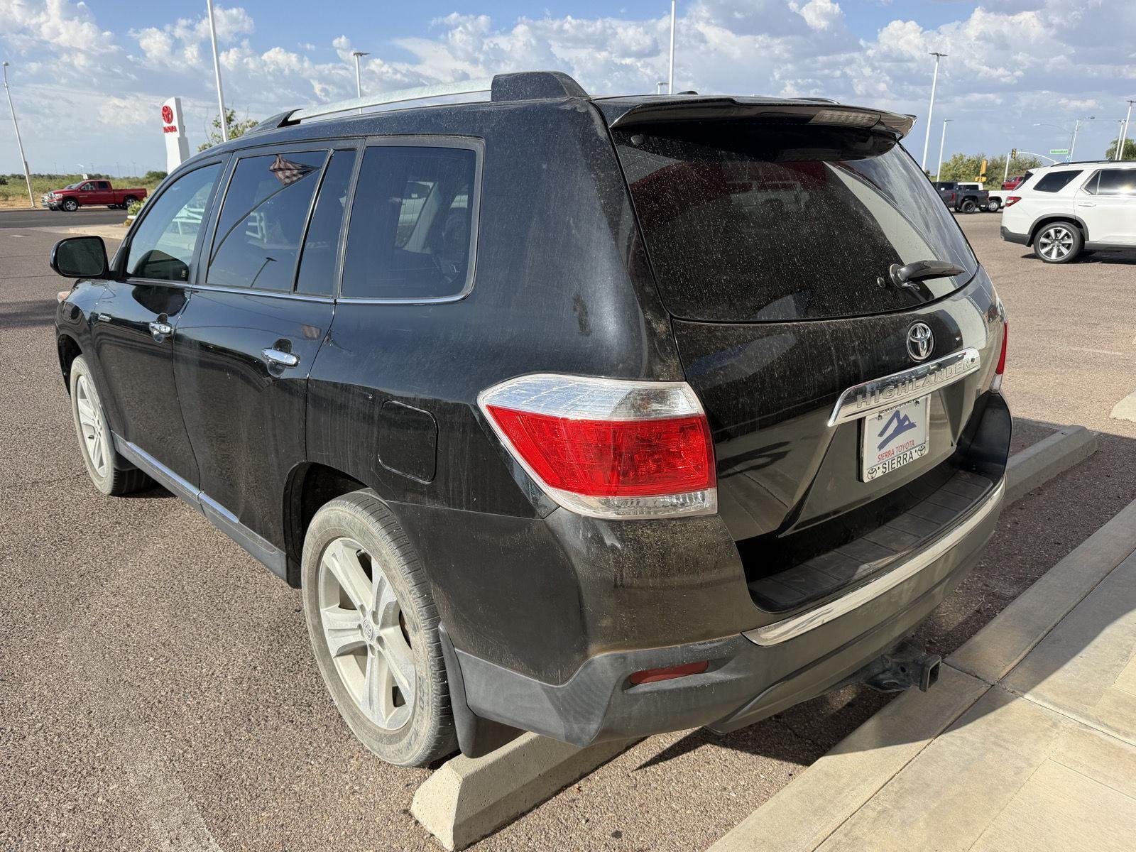Used 2013 Black Toyota Limited image 3