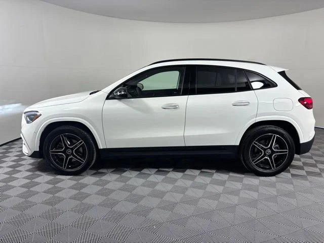 New 2026 Polar White Mercedes-Benz GLA 250 image 47