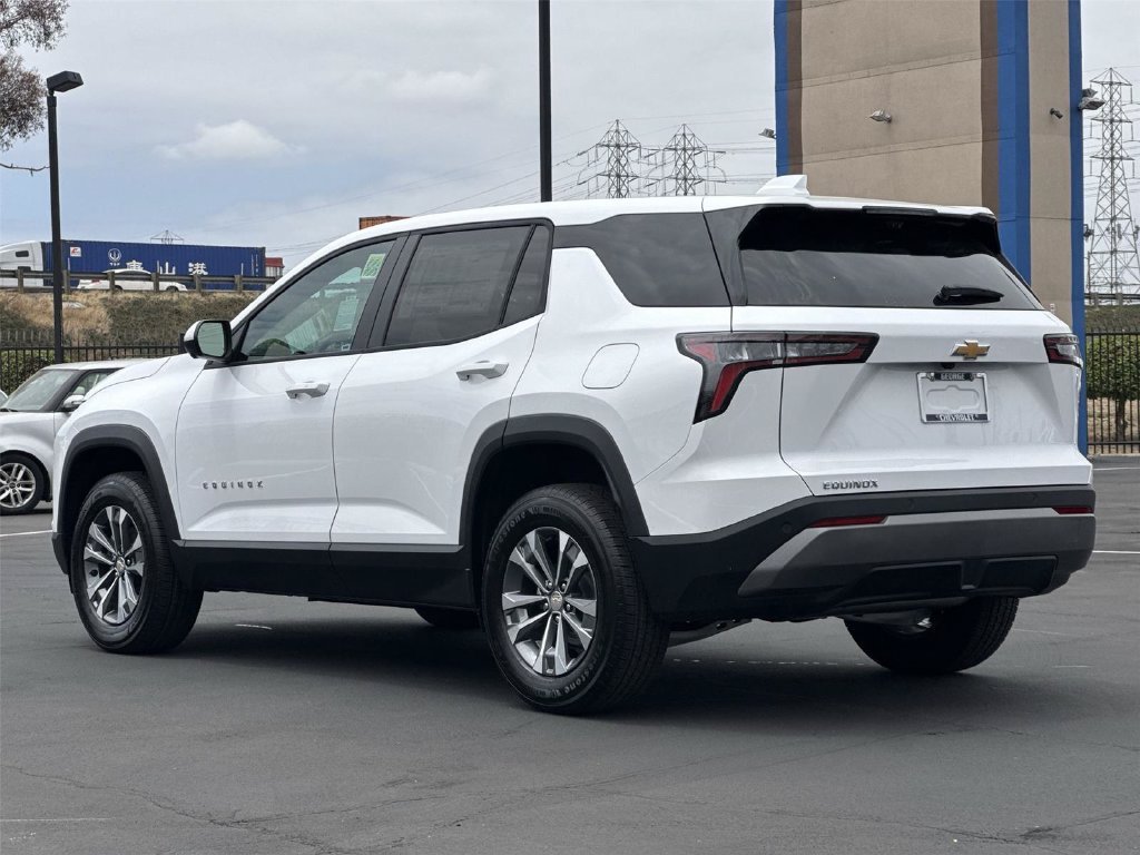 New 2026 Summit White Chevrolet LT image 7