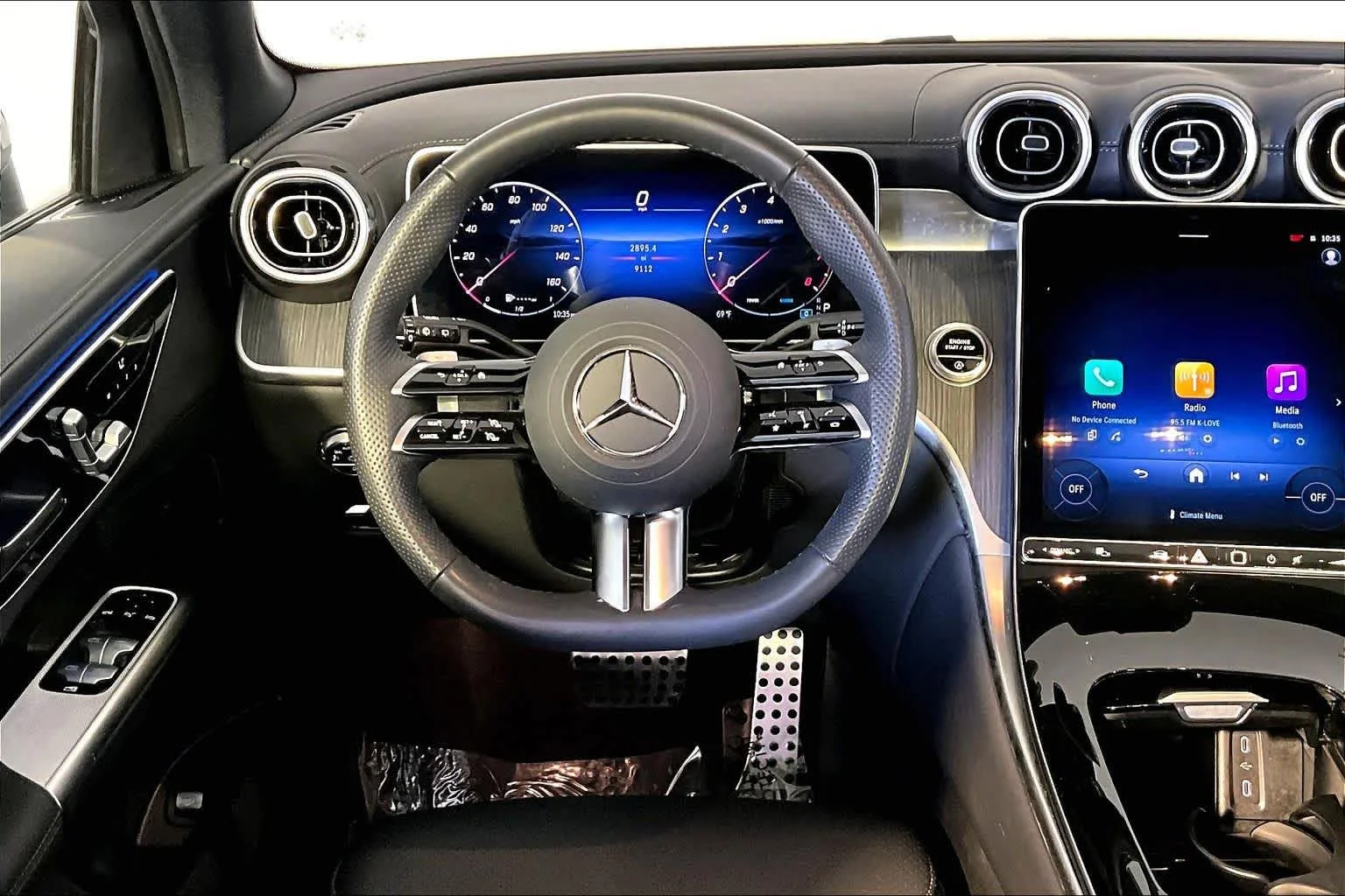 Certified Used 2025 Polar White Mercedes-Benz GLC 300 image 6