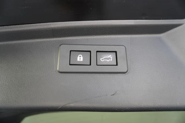 Used 2020 Crystal Black Silica Subaru Touring XT image 38