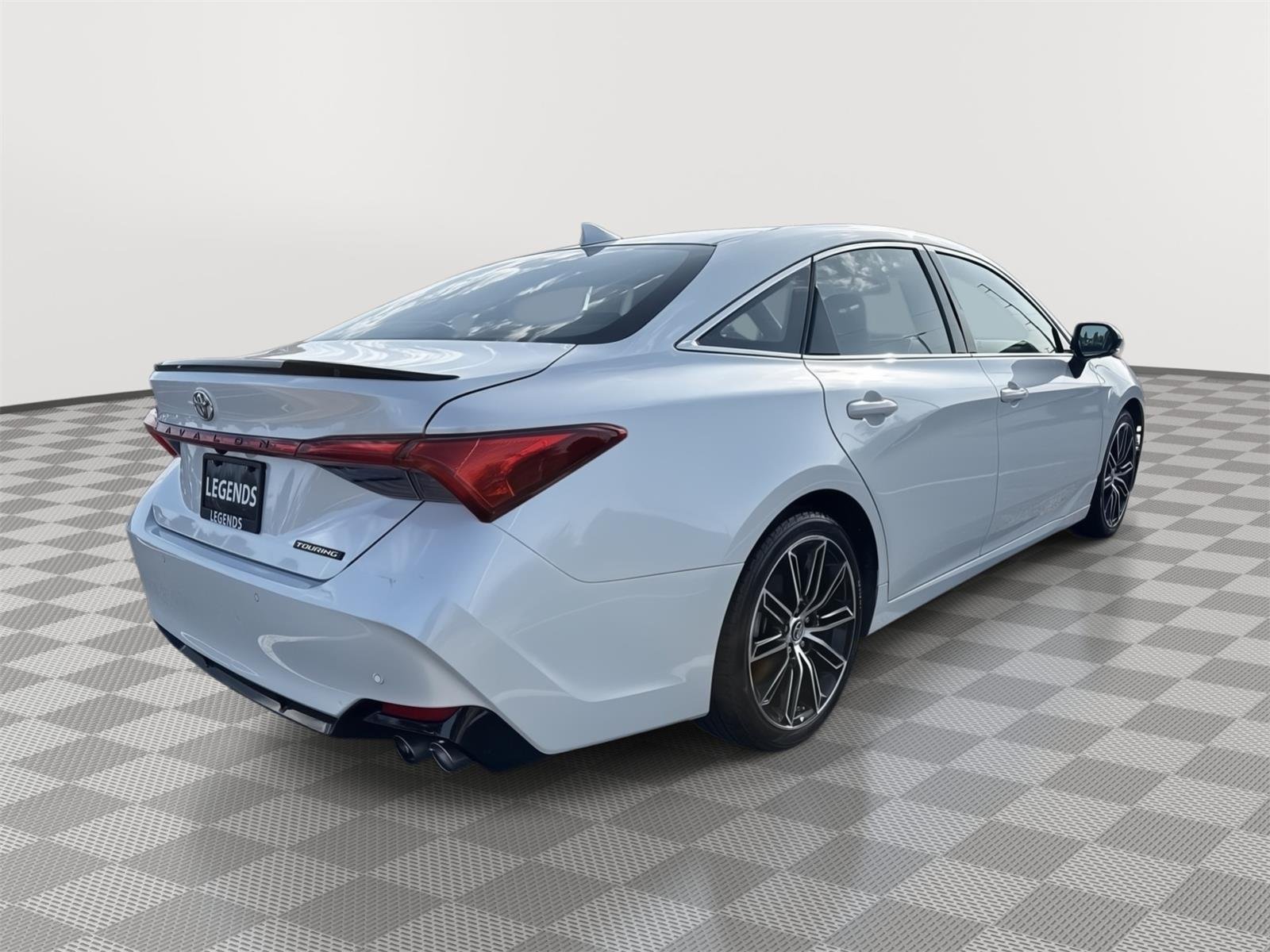 Certified Used 2019 Wind Chill Pearl Toyota Touring image 5