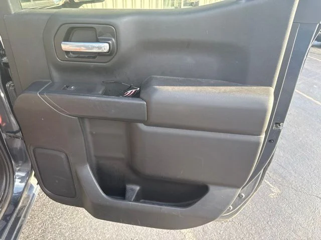 Used 2021 Gray Chevrolet Custom image 29
