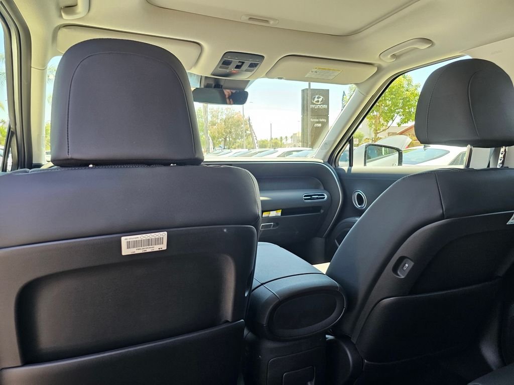 New 2026 Silver Hyundai SEL Premium image 22