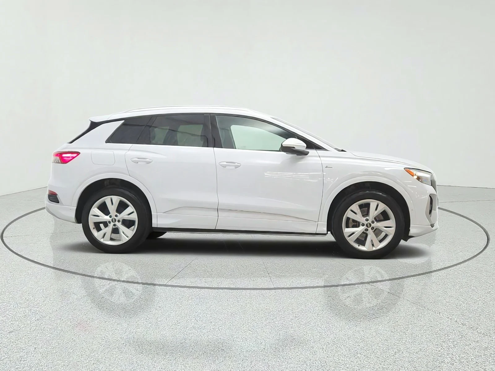 Used 2023 Glacier White Metallic Audi Premium Plus image 4
