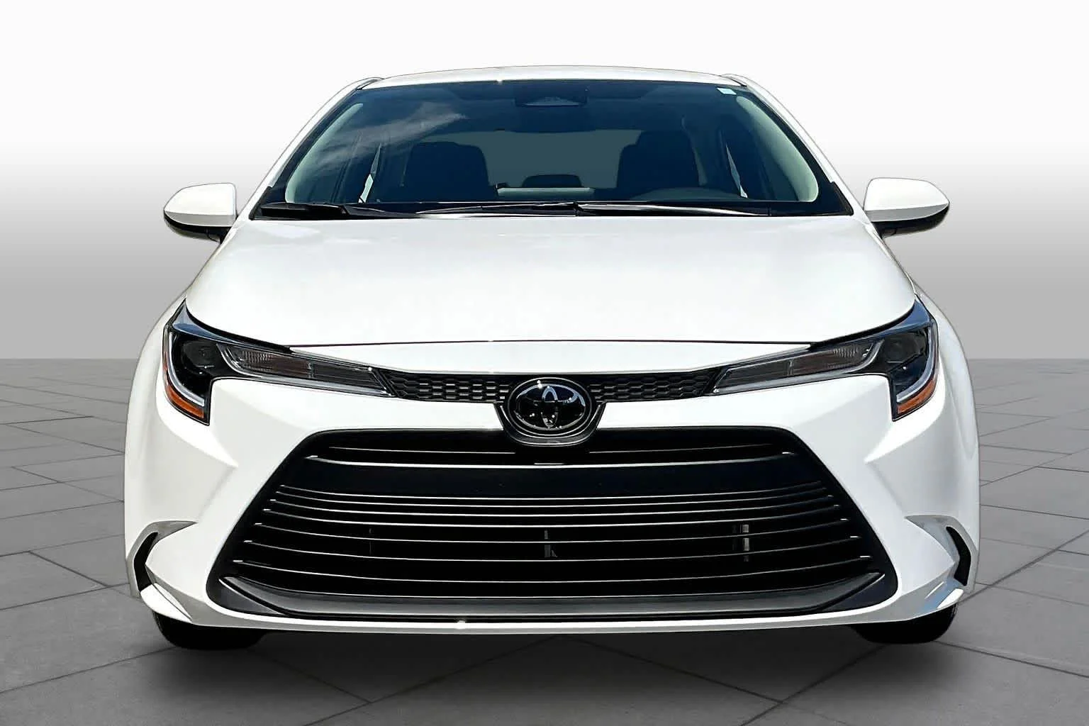 Used 2026 Ice Cap Toyota LE image 4