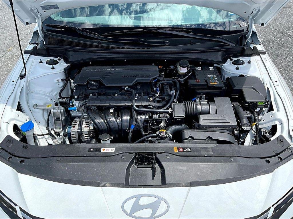 New 2026 White Hyundai SEL Sport image 10
