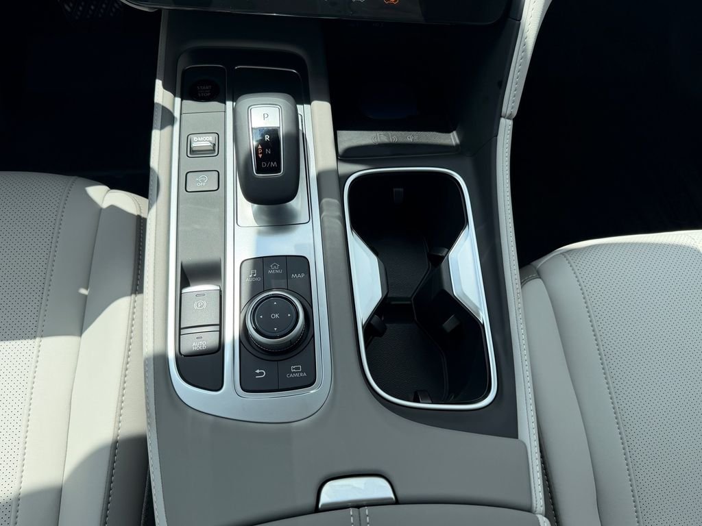 New 2027 MINERAL BLACK INFINITI Luxe AWD image 19