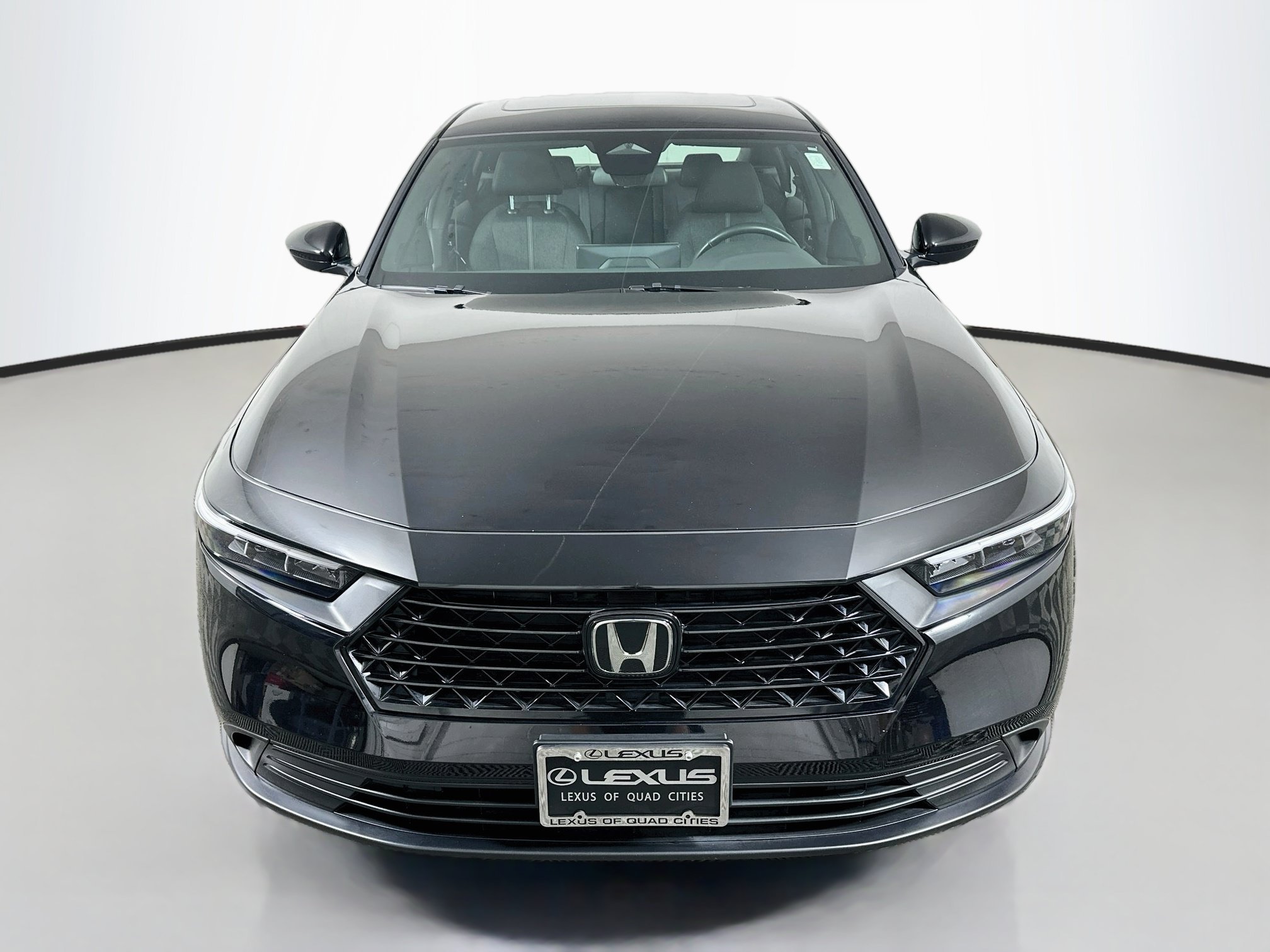Used 2024  Honda Sport image 2