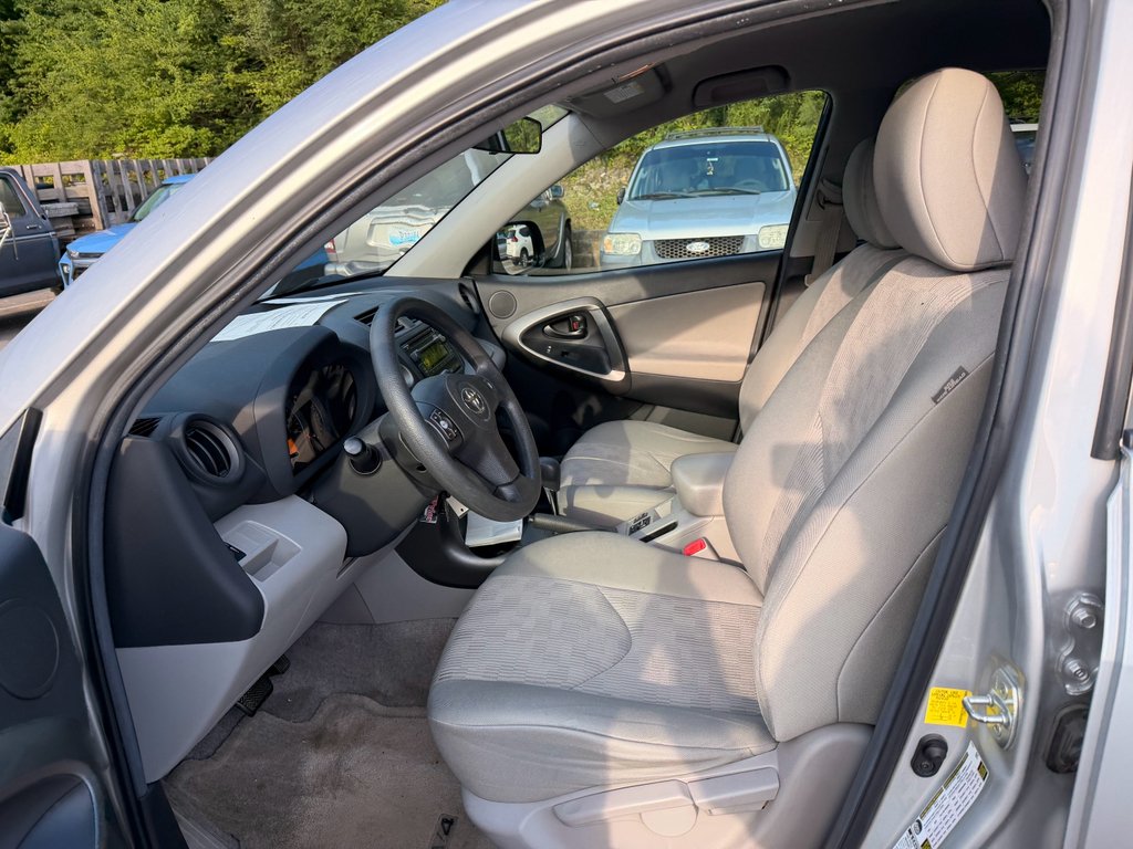 Used 2012 Classic Silver Metallic Toyota Base image 6