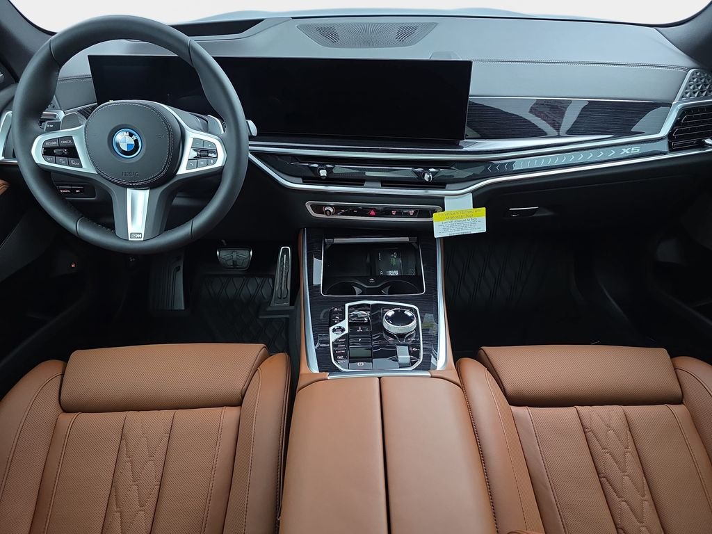 New 2026 Black Sapphire Metallic BMW xDrive50e image 10